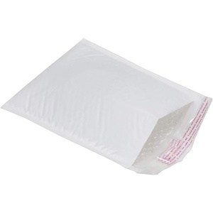 Staples EasyClose Poly Bubble Mailers, #5 Size, 10.5” x 15”, Waterproof Lightweight Envelopes — 8/Pack